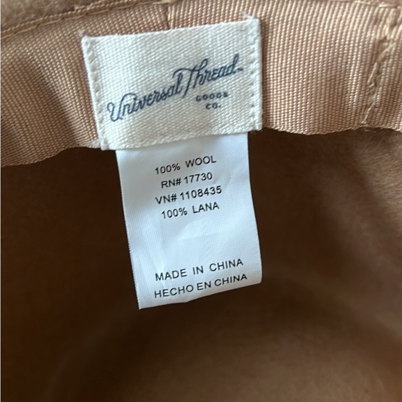 Universal Thread Hat - Picture 2 of 2